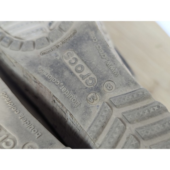 Crocs - Picture 9 of 9